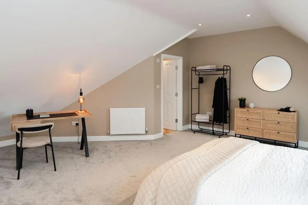 Boutique Apartment - Mazerystays Exley