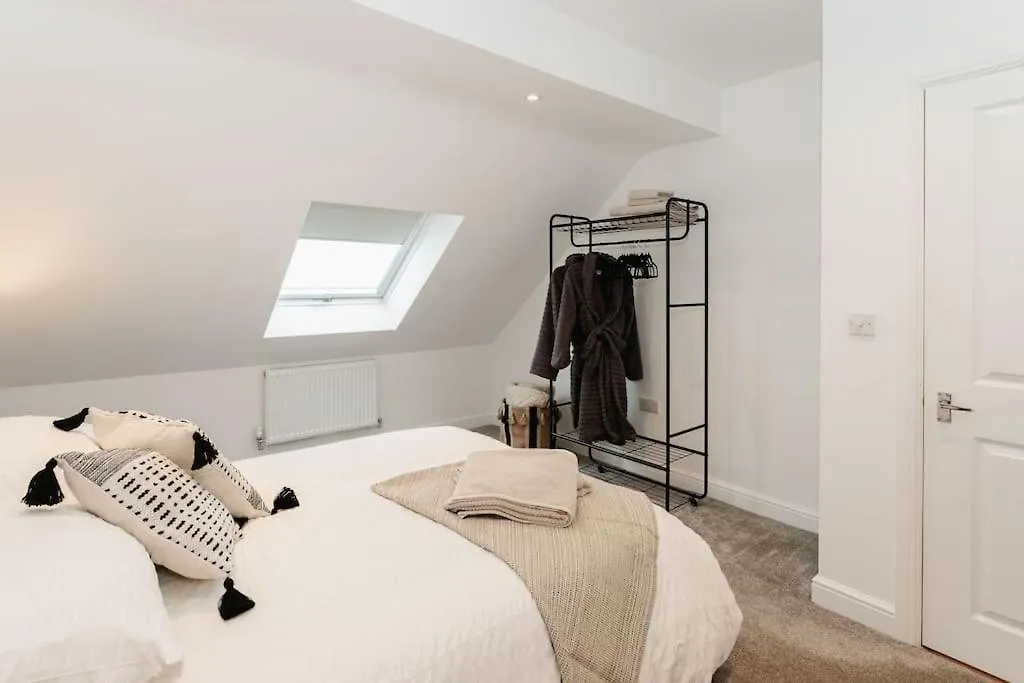 Boutique Apartment - Mazerystays Exley